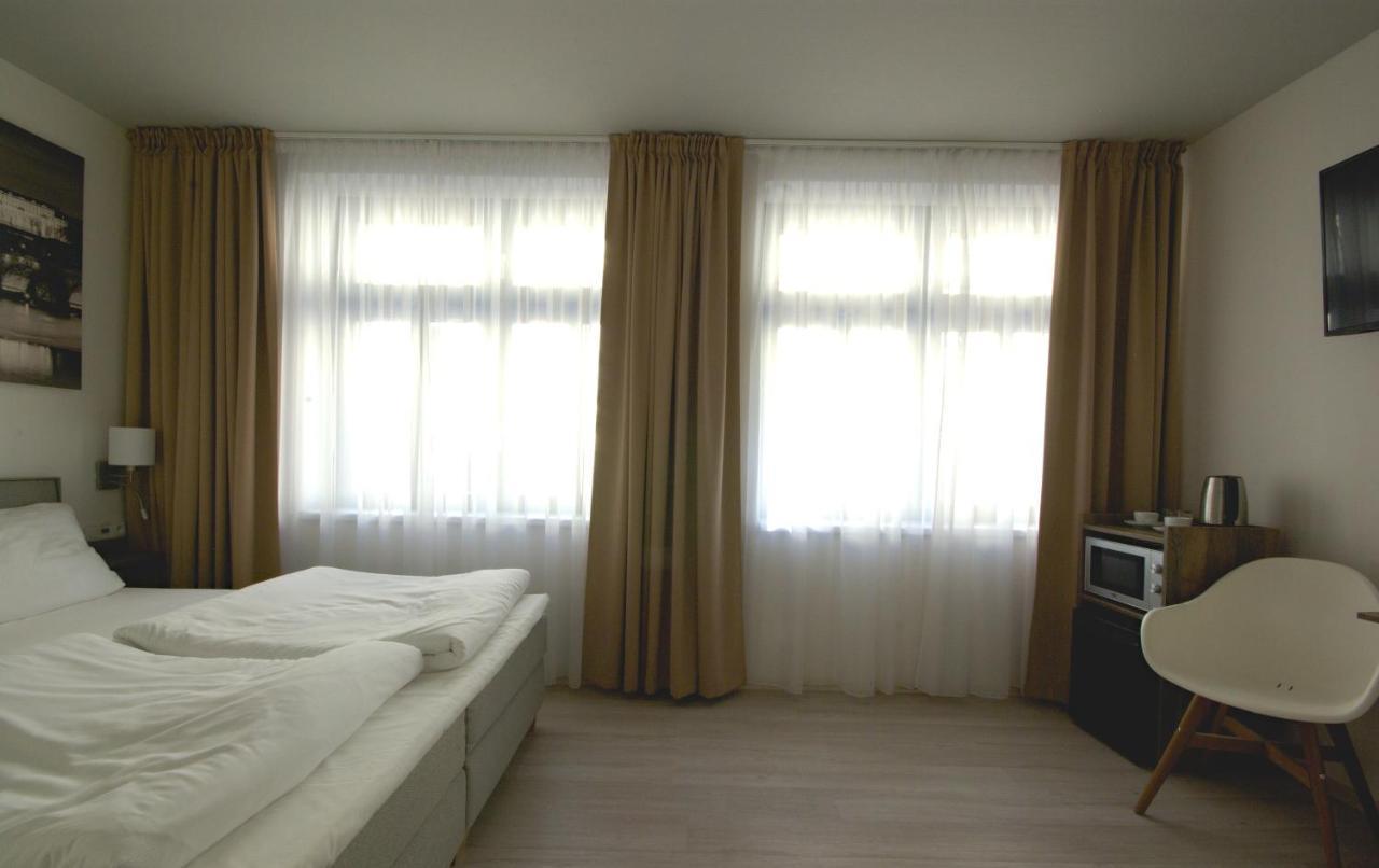 Hotell Adeba 4*