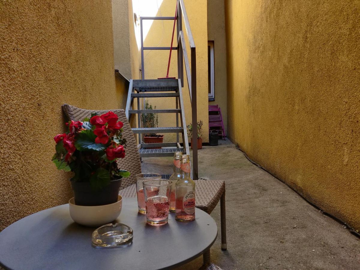 Apartment Charles Square Prag