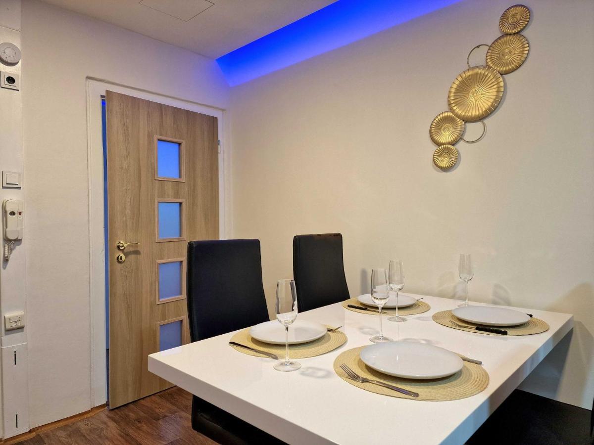 Wellness Gold With Private Sauna & Jacuzzi * Prag