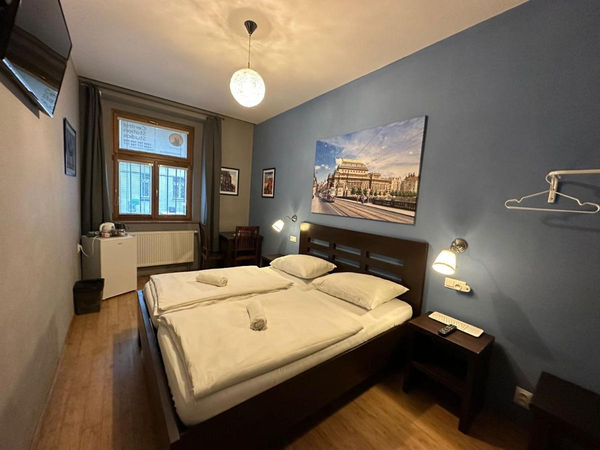 Central Studios Hotell Prag