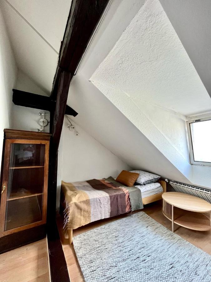 2 Bedrooms Close To Palmovka *