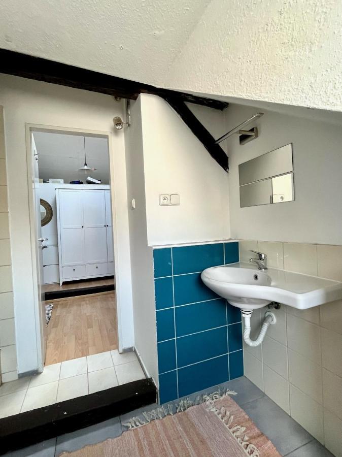 Lägenhet 2 Bedrooms Close To Palmovka