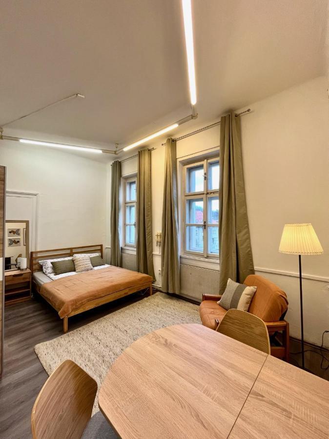 1 Bedroom Close To Palmovka * Prag