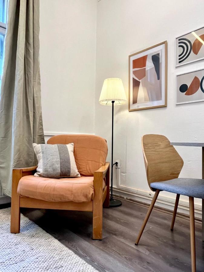 1 Bedroom Close To Palmovka