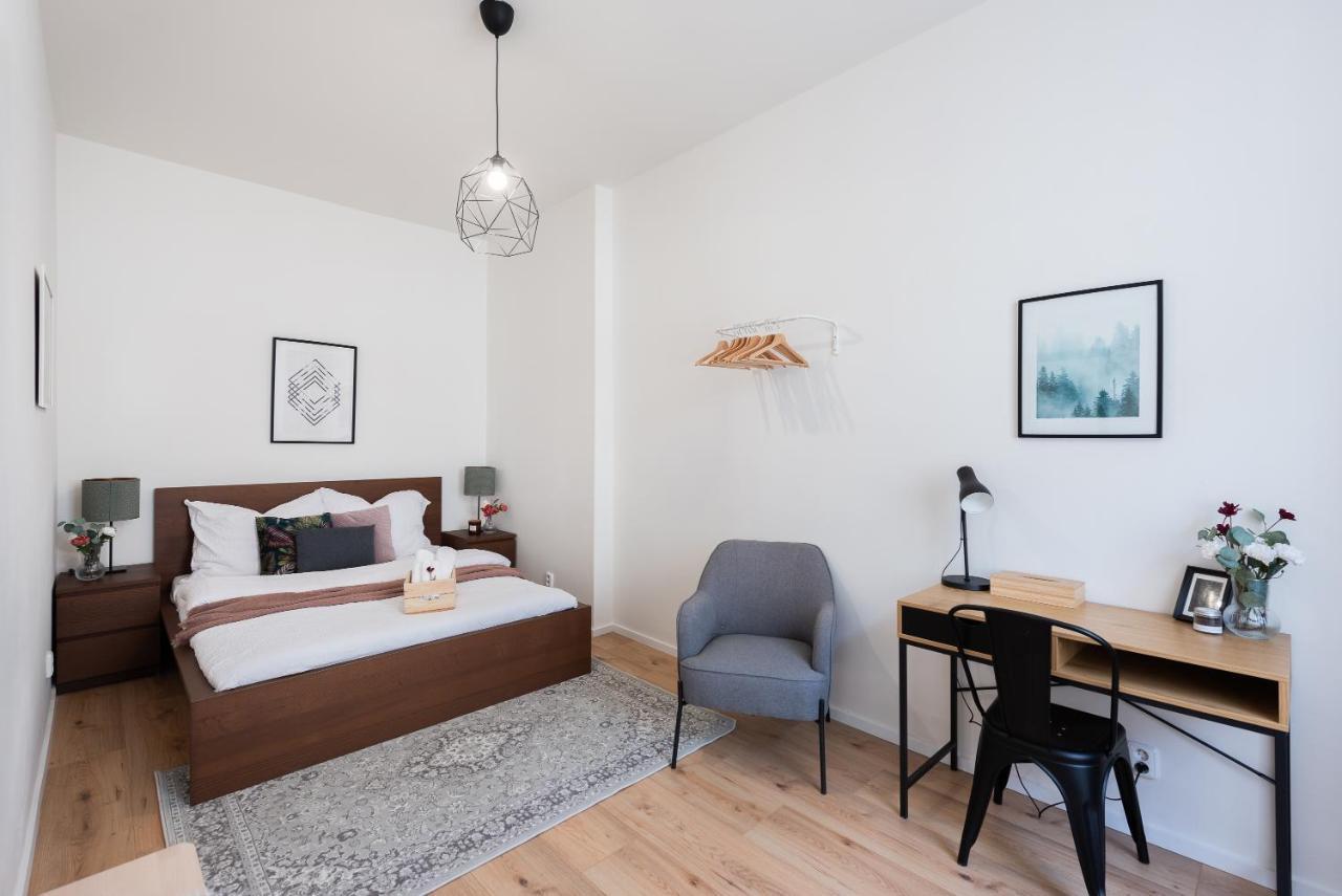 10 Min City Centre 5 People Apartment, Free Coffee