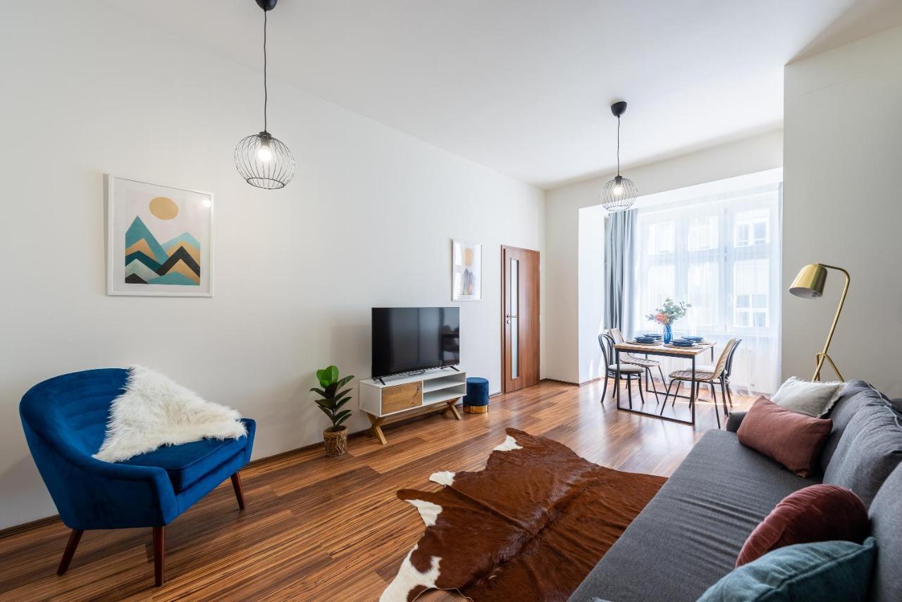 10 Min City Centre 5 People Apartment, Free Coffee