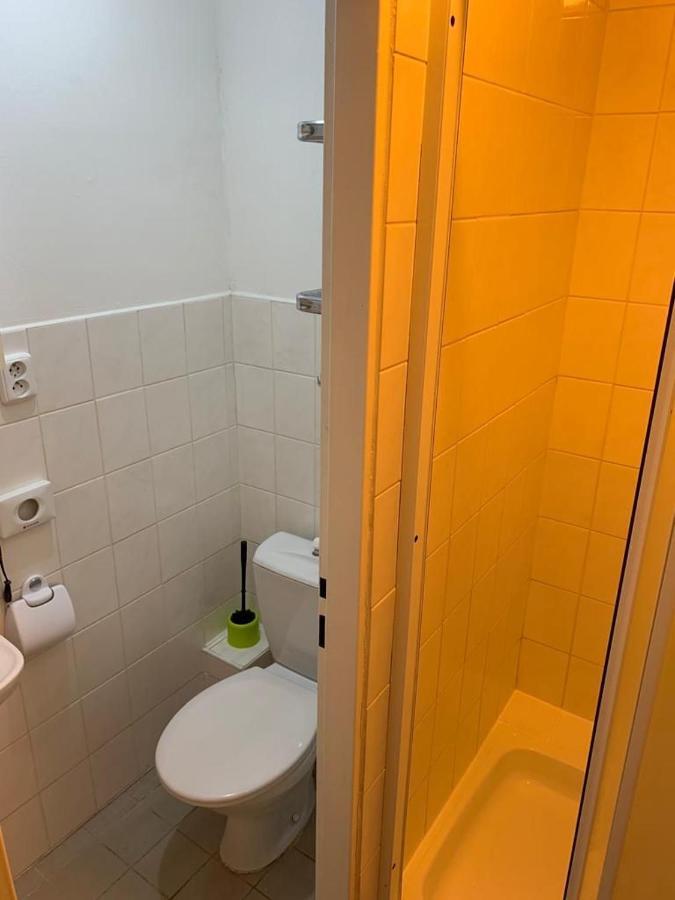 Space Close To Metro Palmovka *