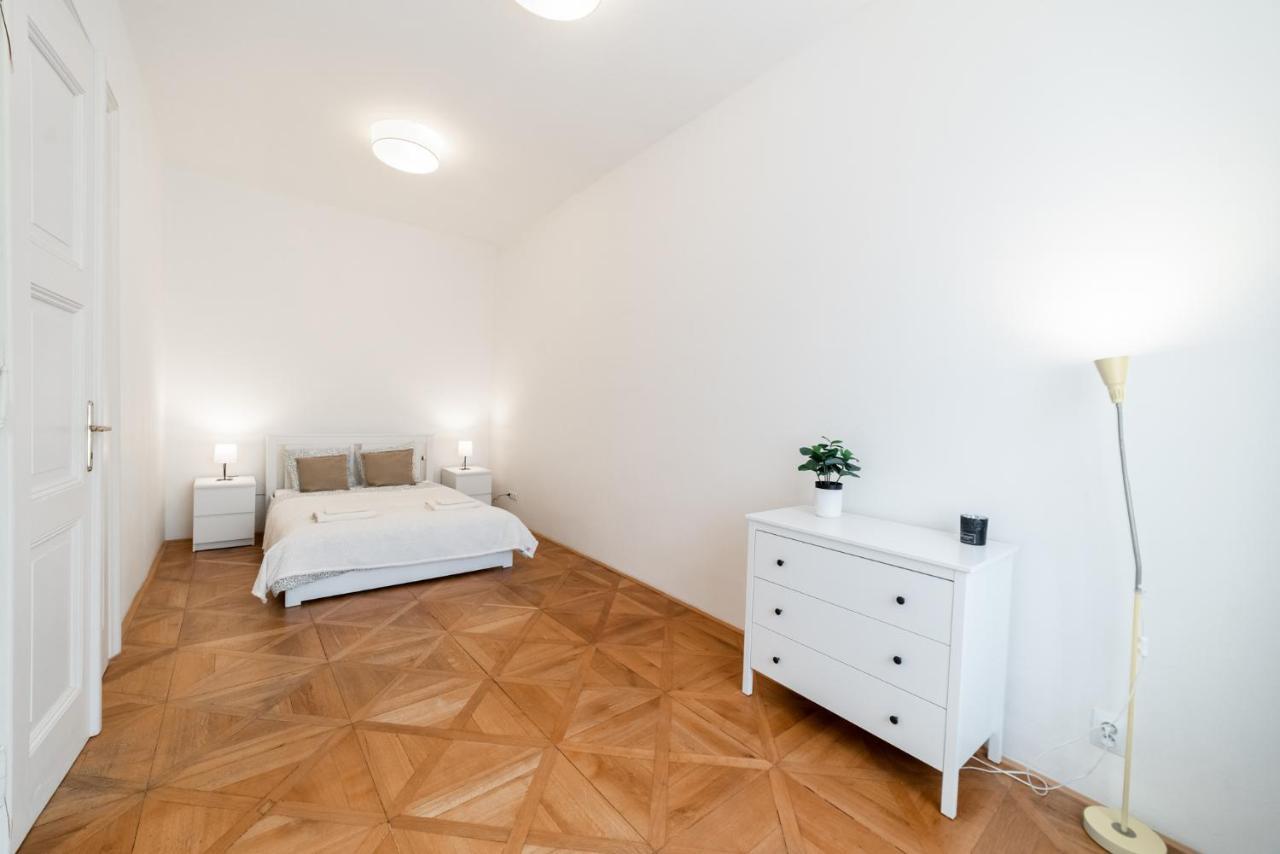 Exclusive Near Kafka's Head Apartment Prague