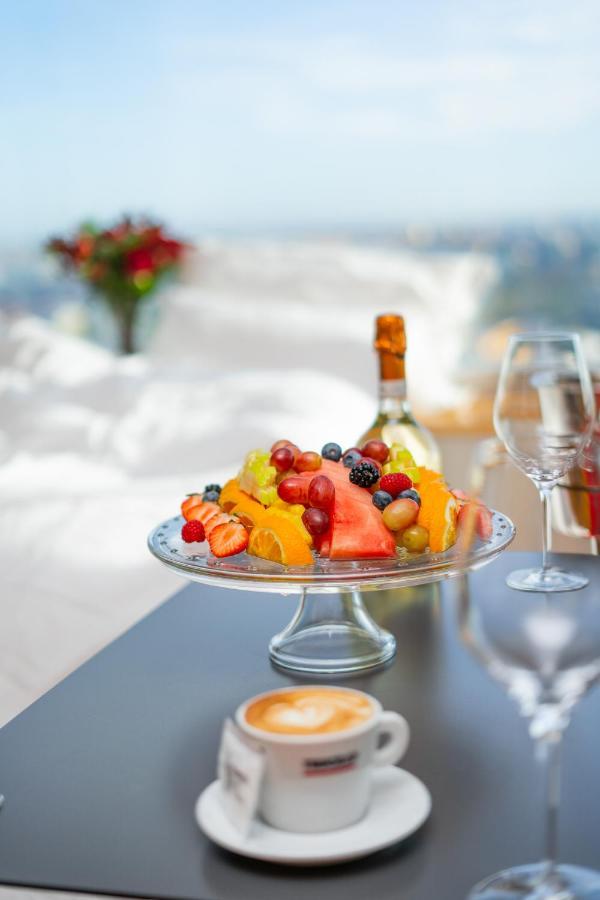 Hotel Sky