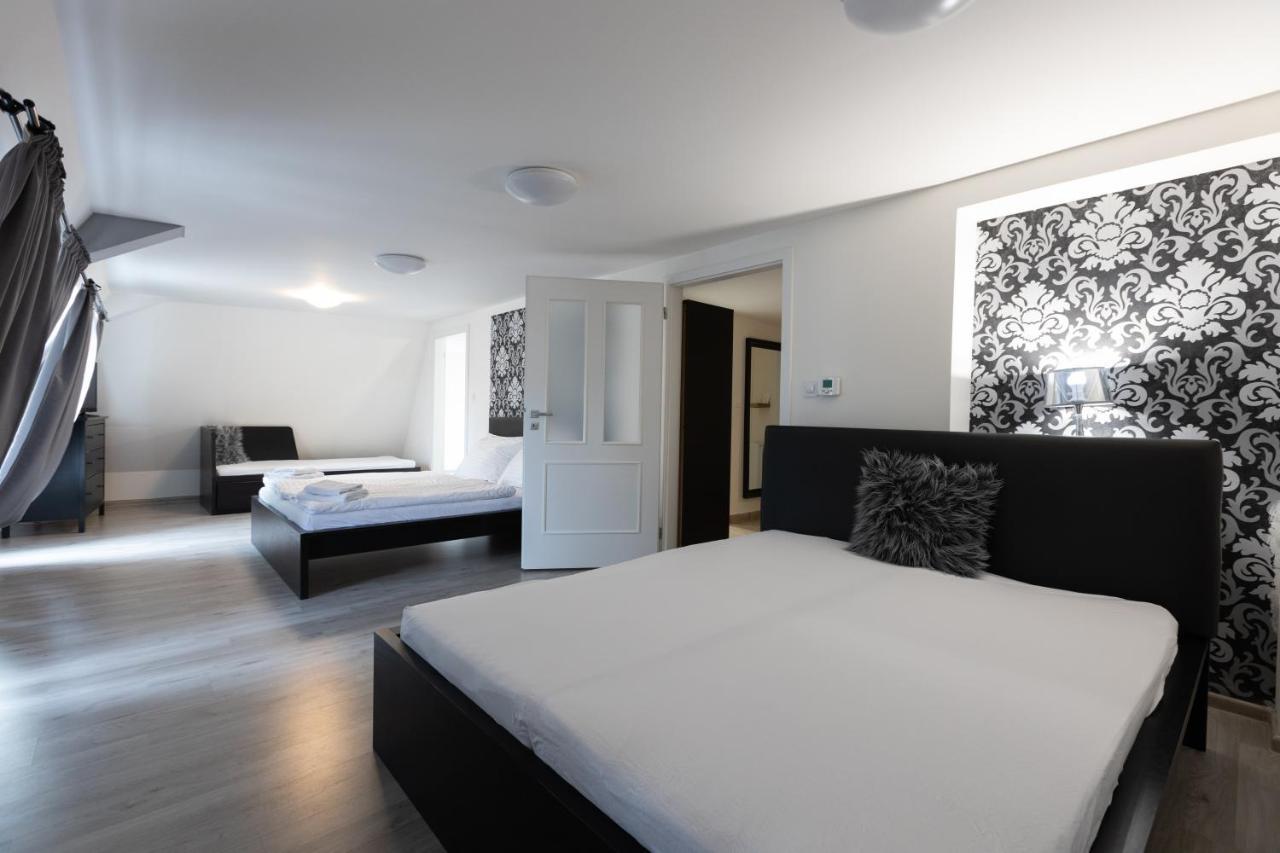 Top Wenceslas Square Aparthotel