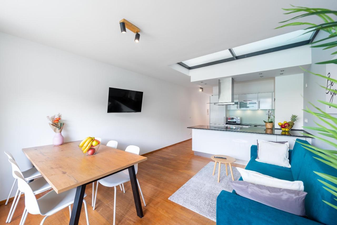 Lägenhet With 4 Bedrooms