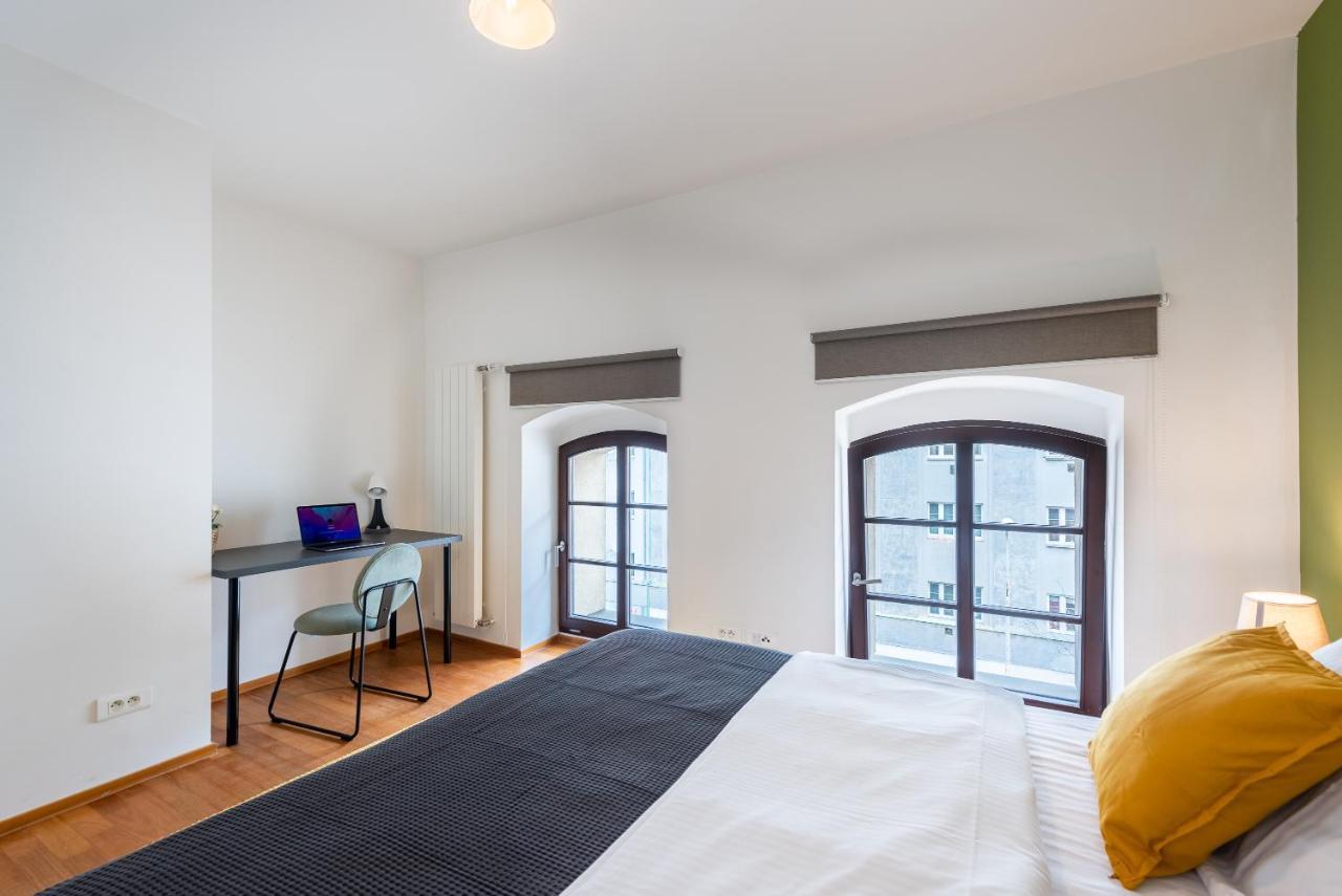 Lägenhet With 4 Bedrooms *