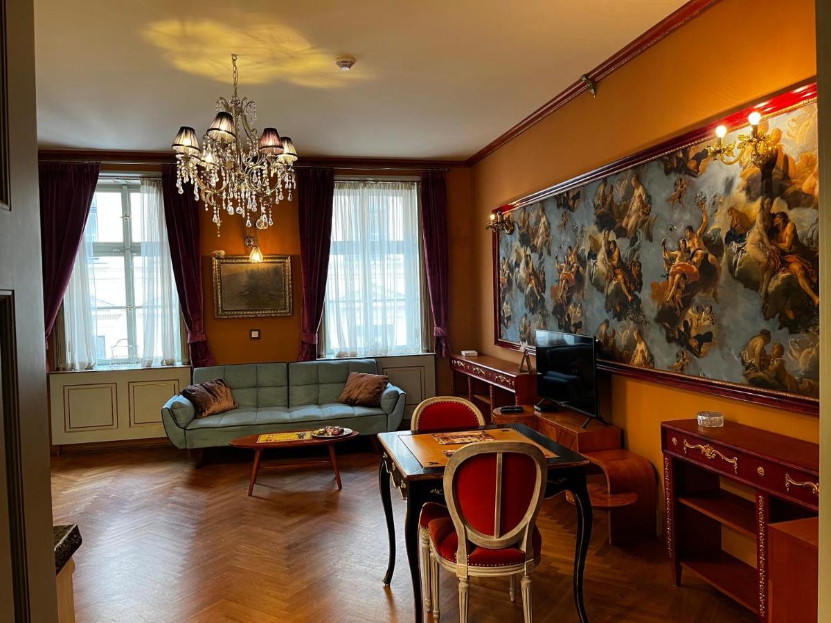 Le Papillon De Boheme Praha