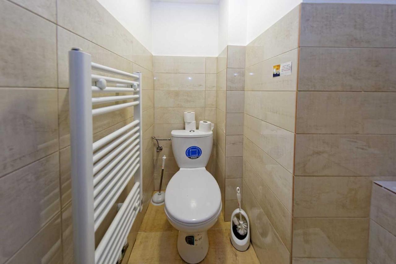 Americka 8 * Prag