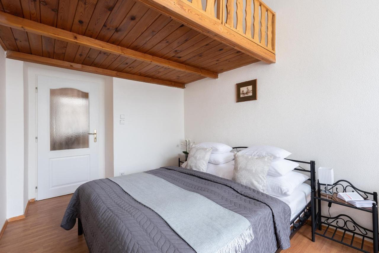 Apartment - Karlin Prague