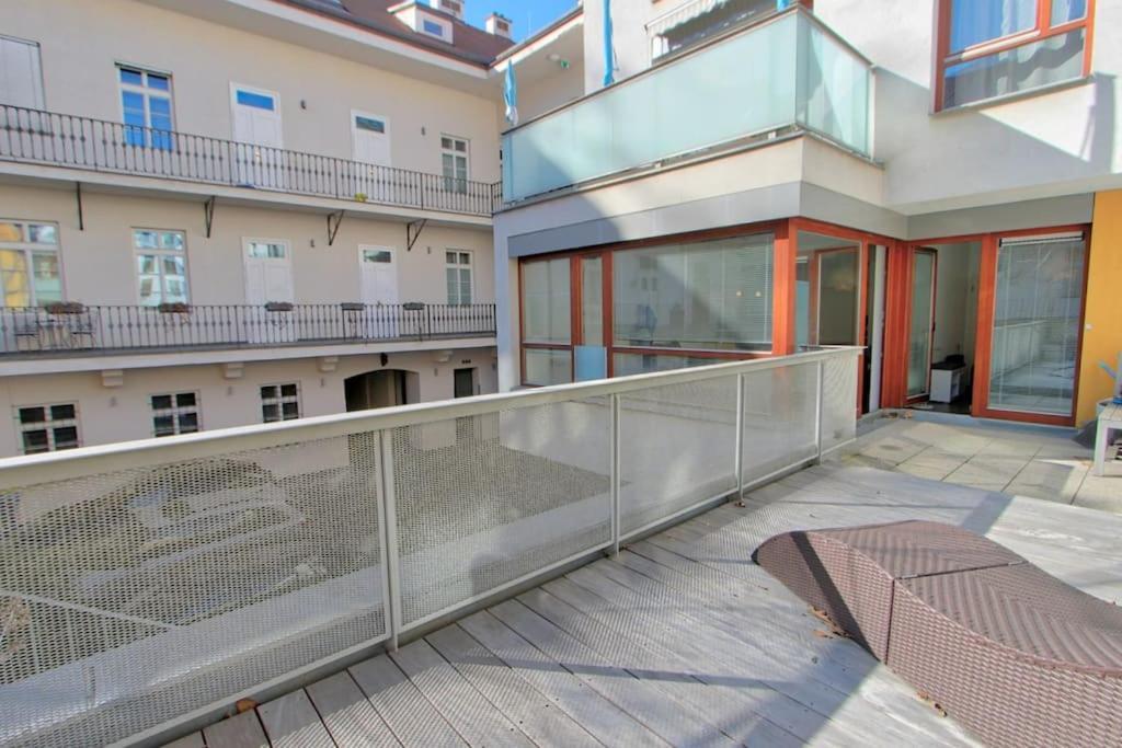 Auriapartments Karlin 2kk S Terasou A Parkovanim * Prag