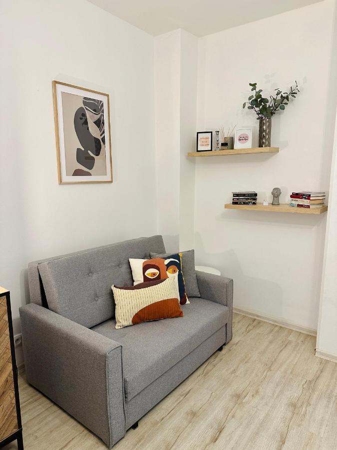 Nicelovely & Dlouha Apartment *