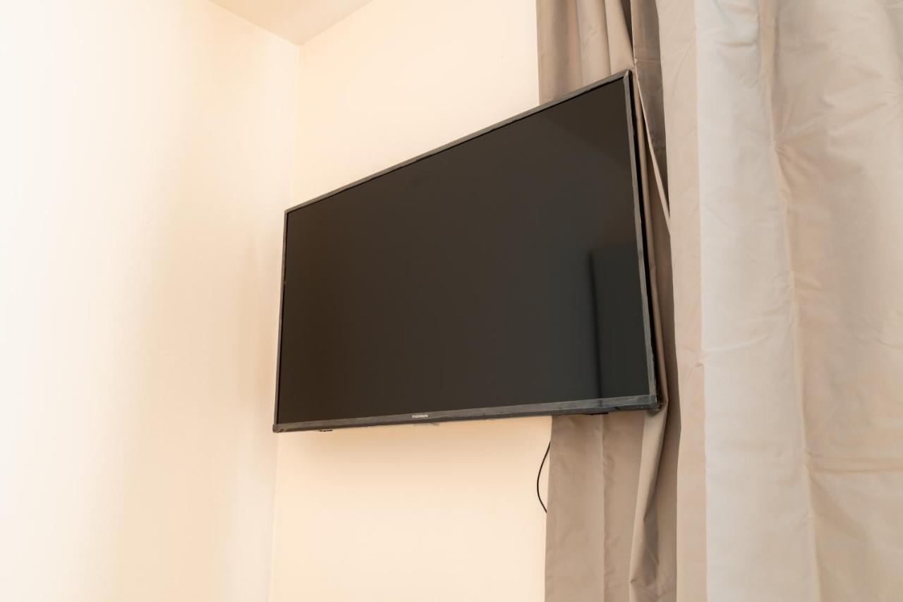 Brand New #51 With Free Secure Parking In The Center Apartment Prague