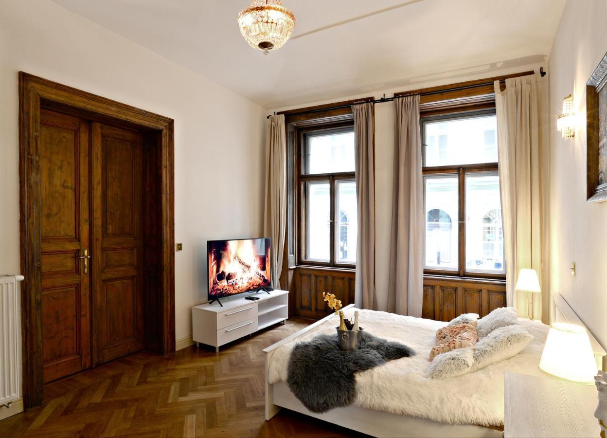 Magnificent King Apartment