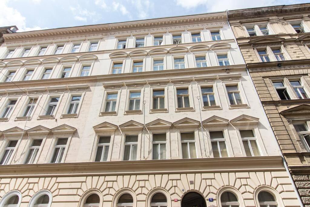 Studio In The Historic Center Prague