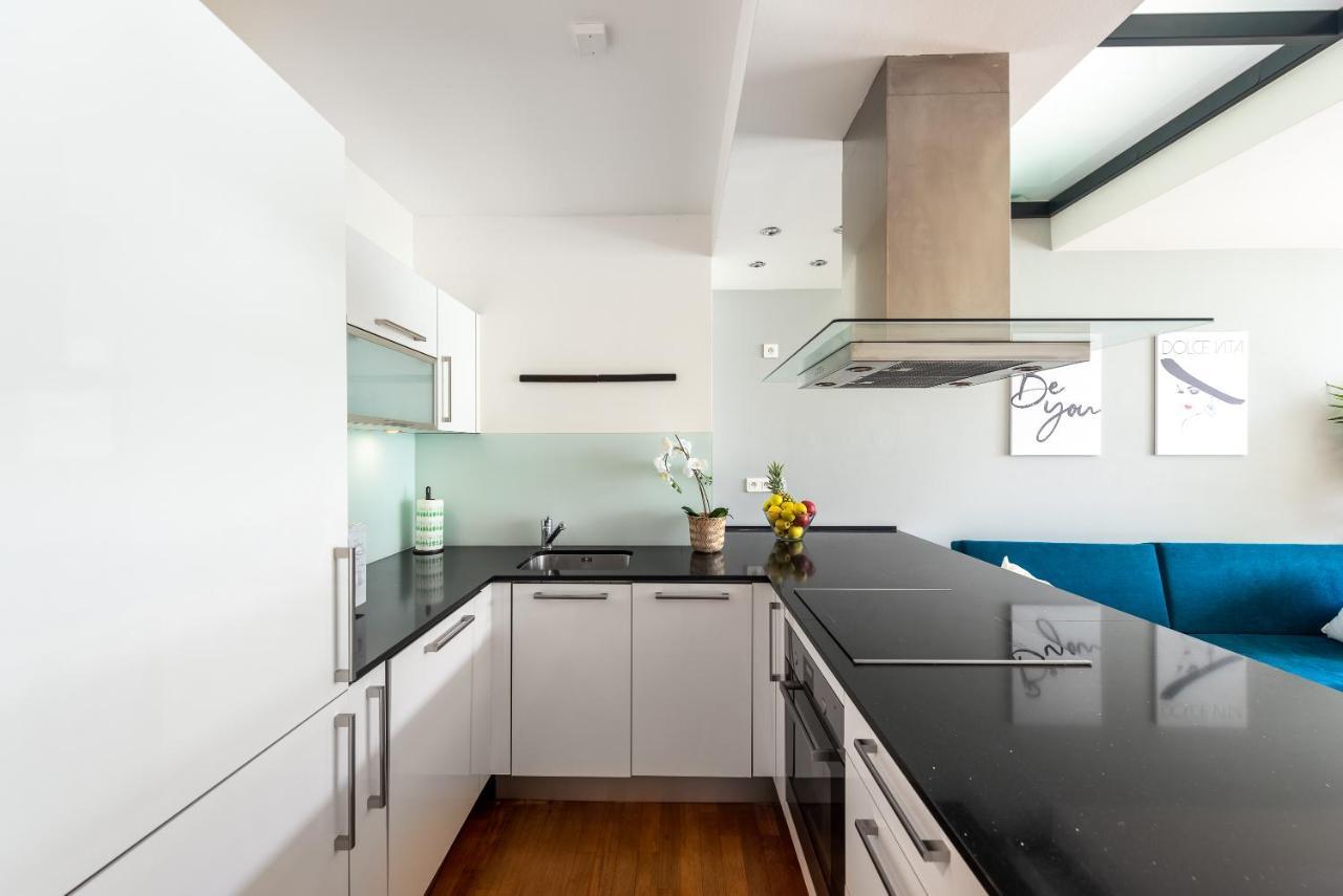 Lägenhet With 4 Bedrooms *