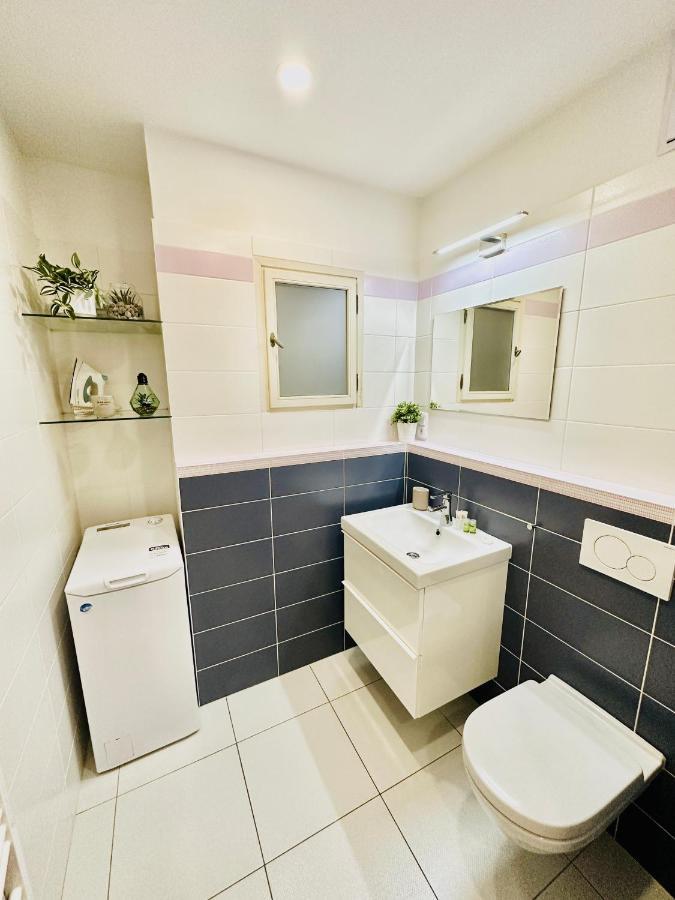 Nicelovely & Dlouha Apartment