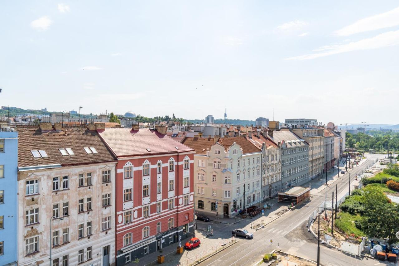 Apartment Brand New #21 With Free Secure Parking In The Center