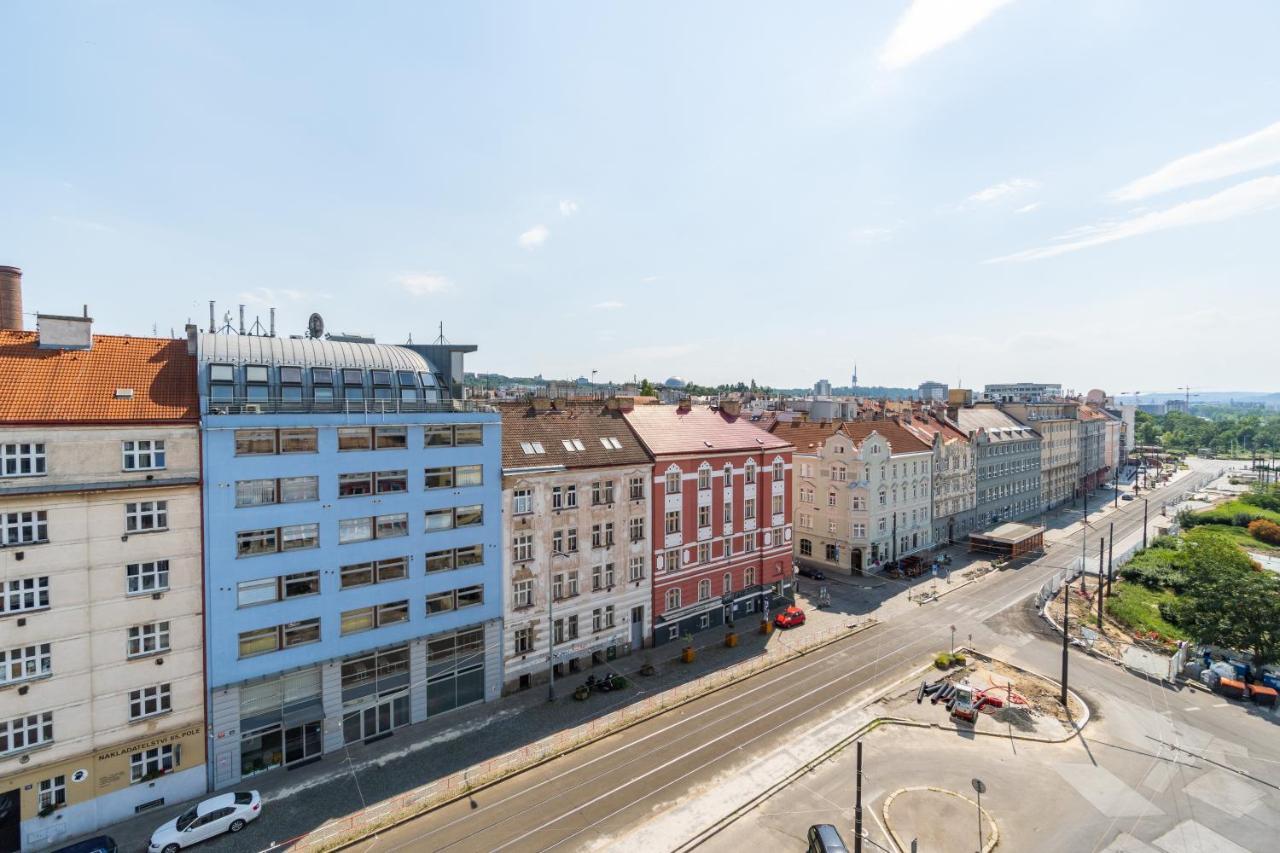 Brand New #51 With Free Secure Parking In The Center Apartment
