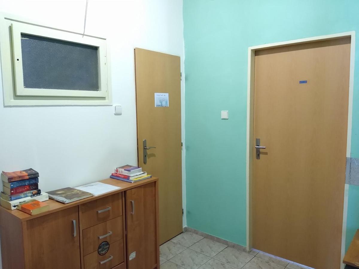 Location In - Old Town *