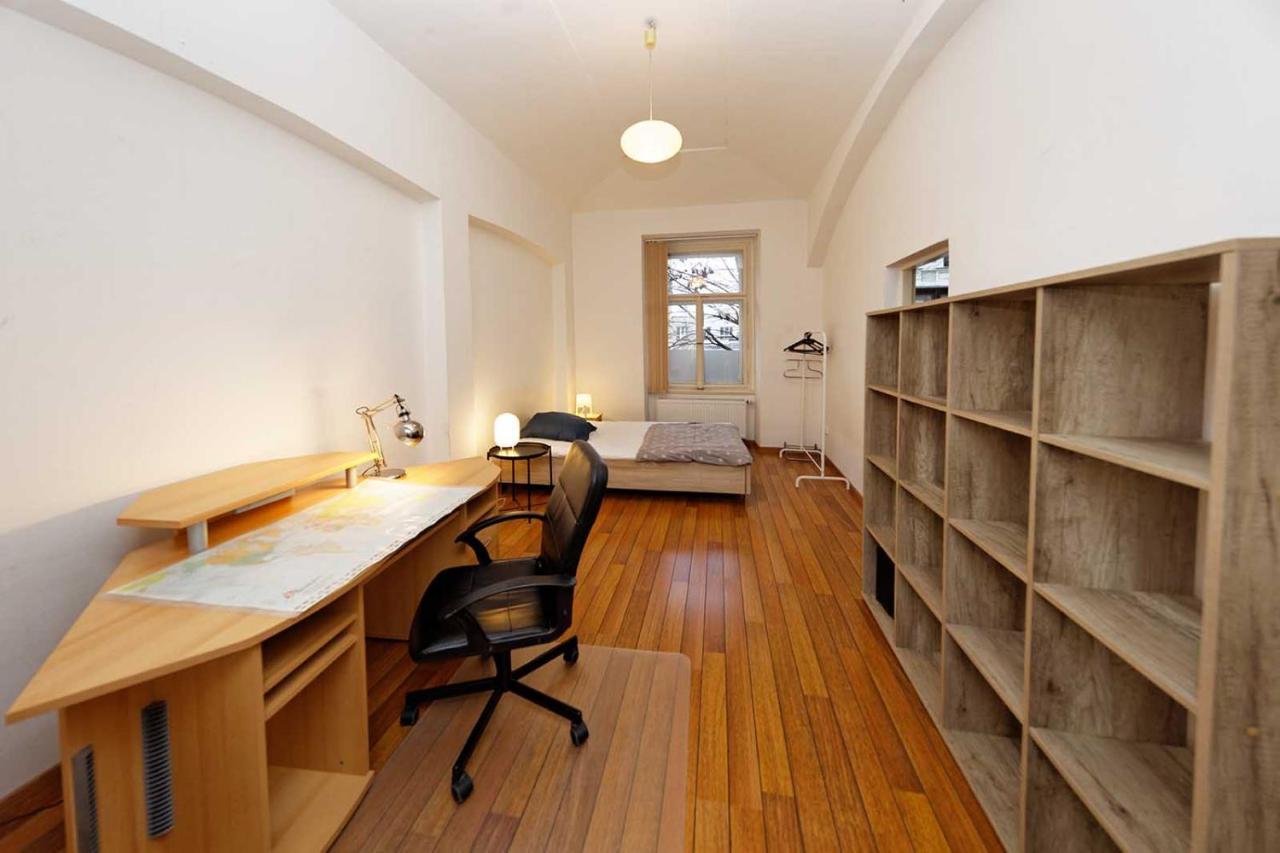 Apartment Americka 8