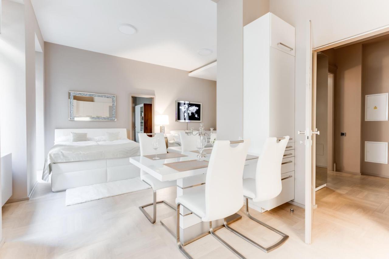 Apartment Royal In The Heart Of Prague