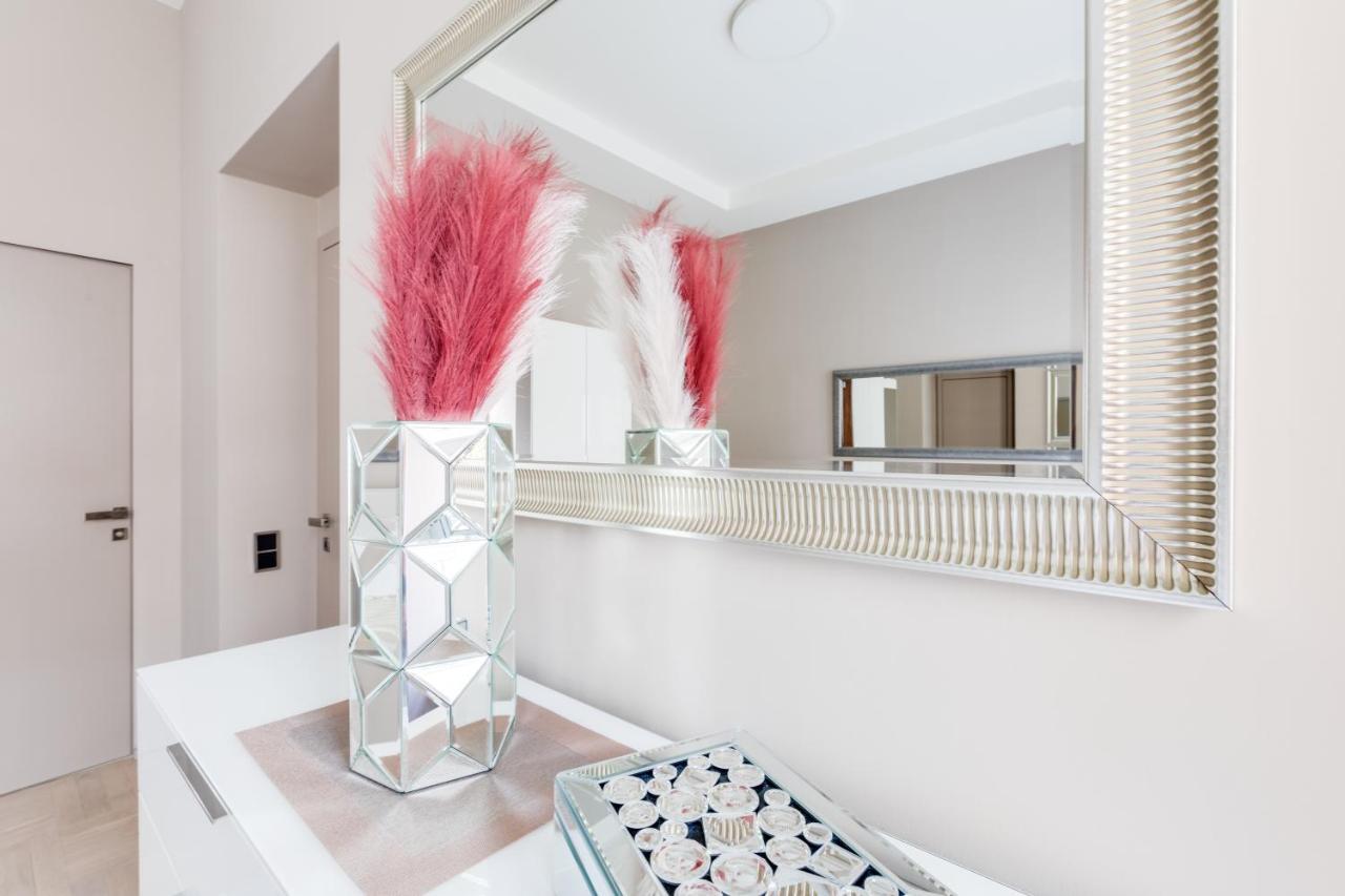 Royal In The Heart Of Apartment