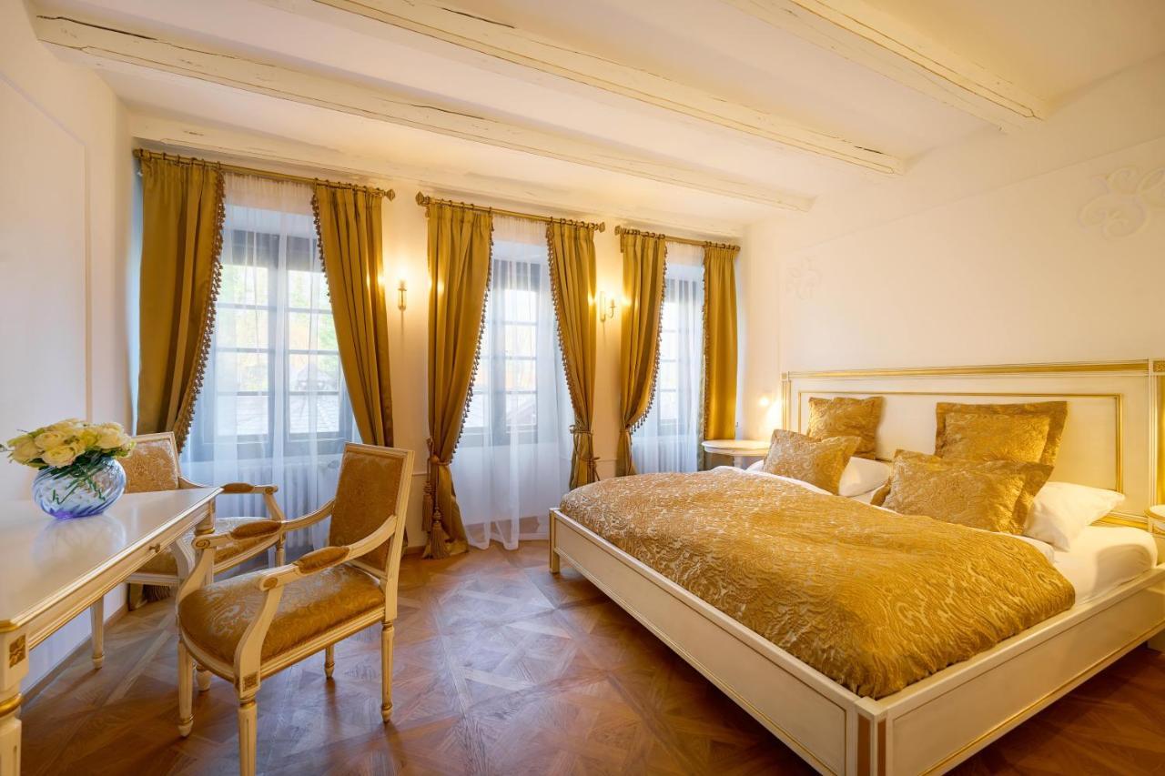 Beerland Chateaux - U Zlate Hrusky / At Golden Pear Bed & Breakfast Prag