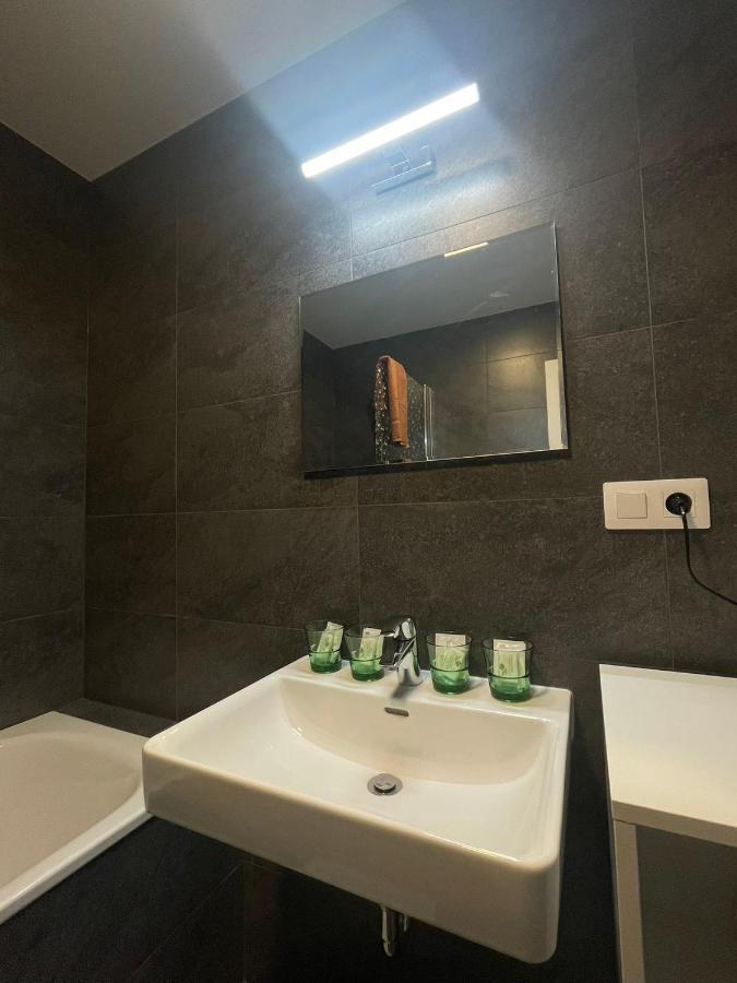 Hotell Sun-house Pension&restaurant -parkingfree-