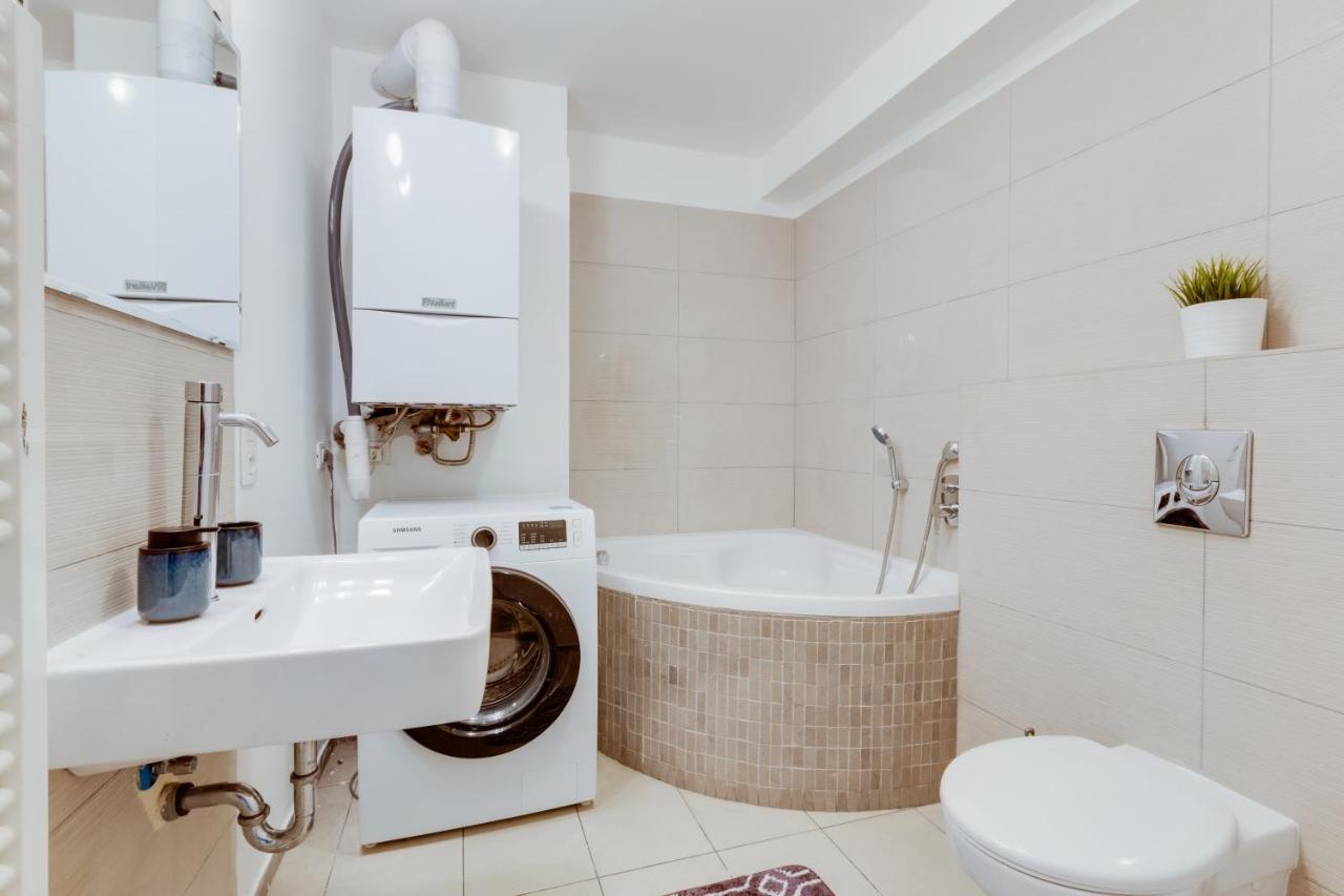 Spacious Stylish Attic In The Heart Of The Center - Karlovo Prag