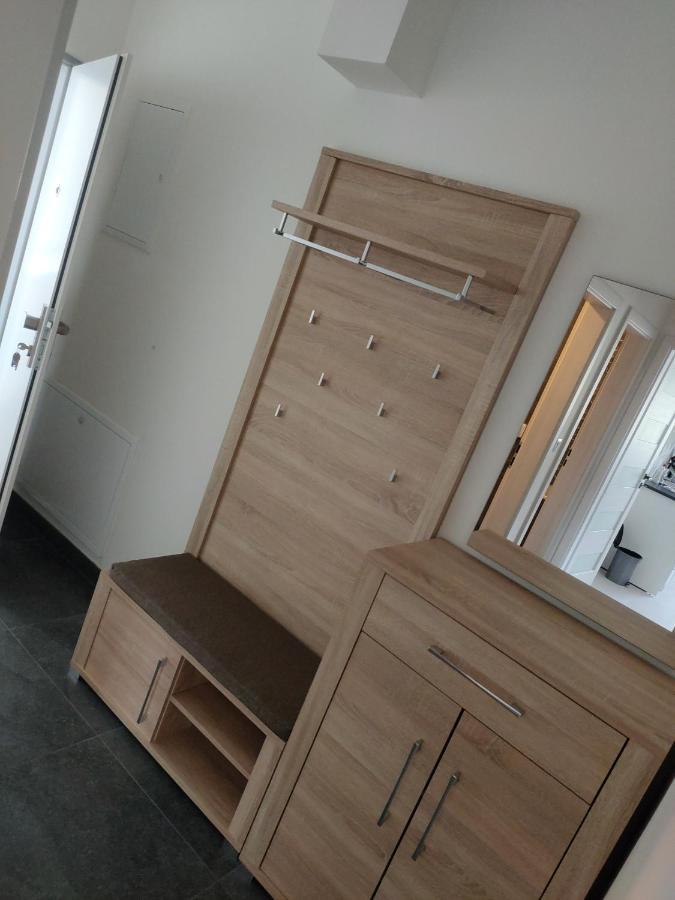 Sun-house Pension&restaurant -parkingfree- 3* Prag