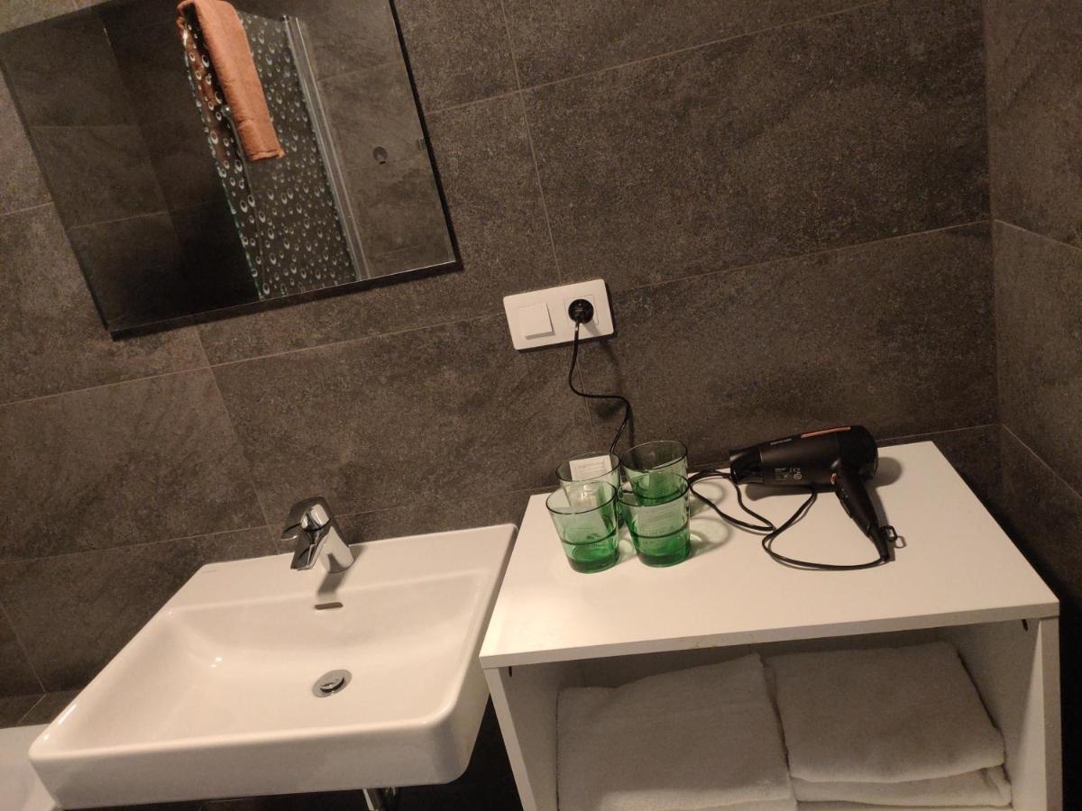 Sun-house Pension&restaurant -parkingfree- Hotell
