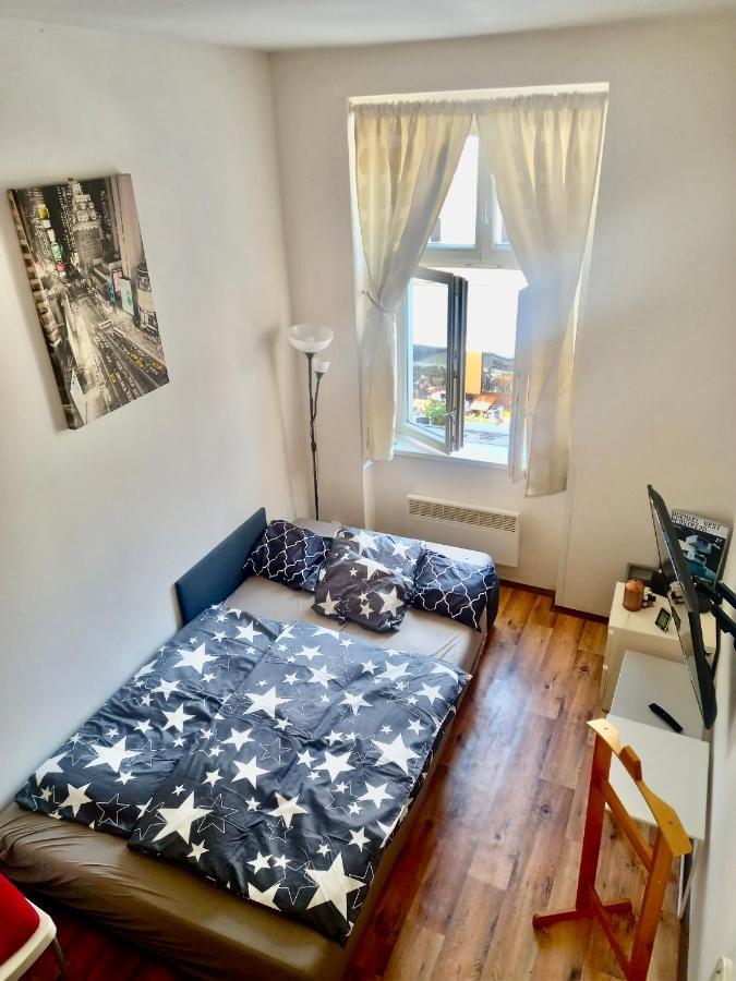 Karlin Cozy * Prag