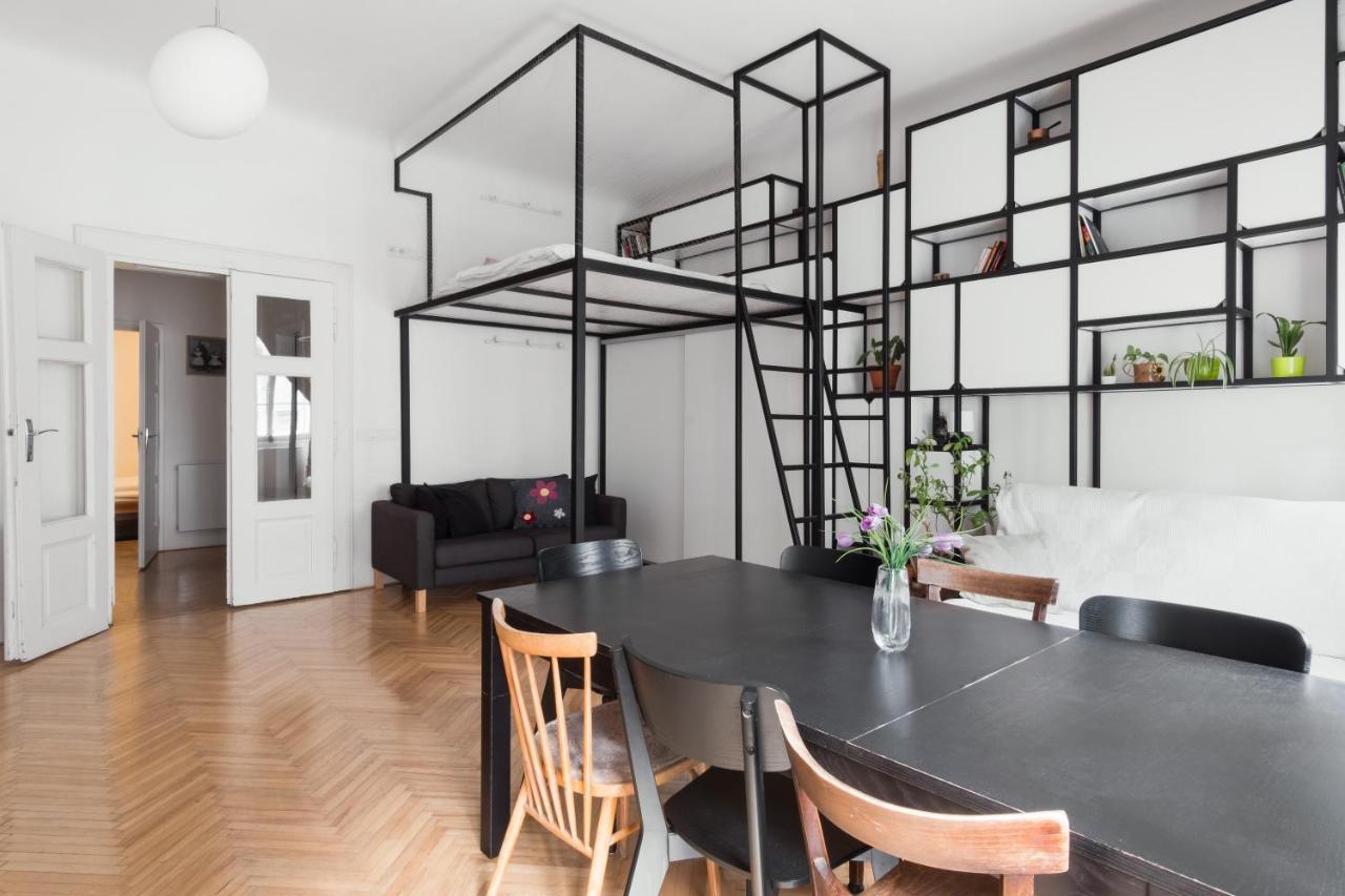 Days - Unique - Old Town Apartment