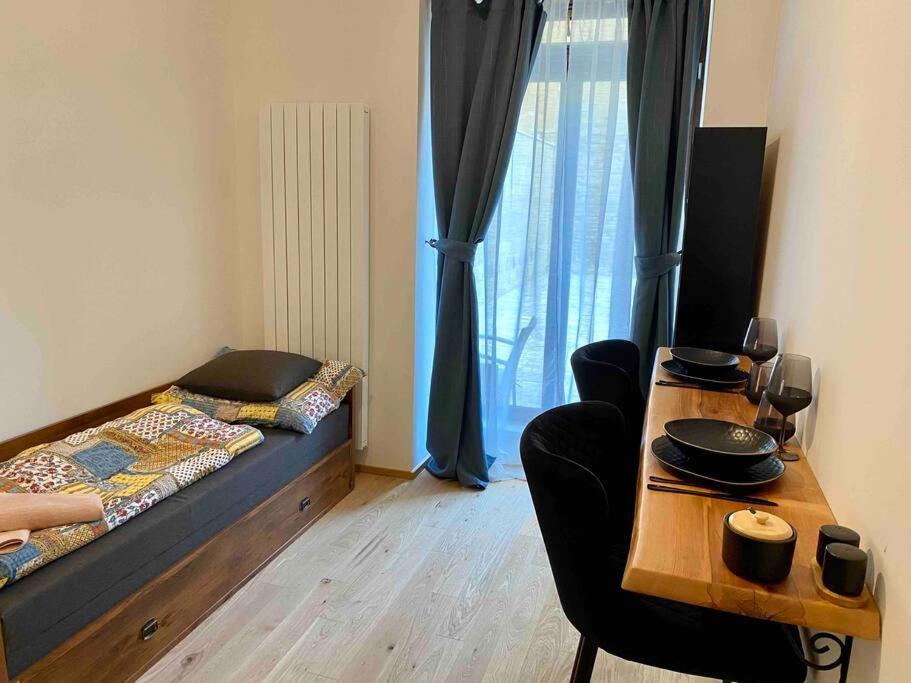 V Prizemi S Kuchyni A Koupelnou Apartment *