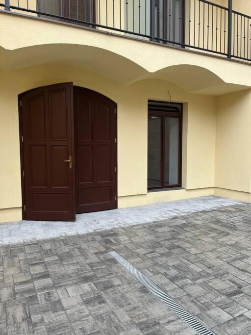 V Prizemi S Kuchyni A Koupelnou Apartment *
