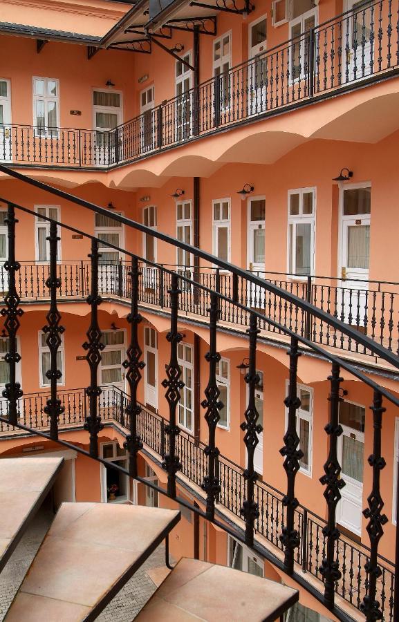 Patio Hotell