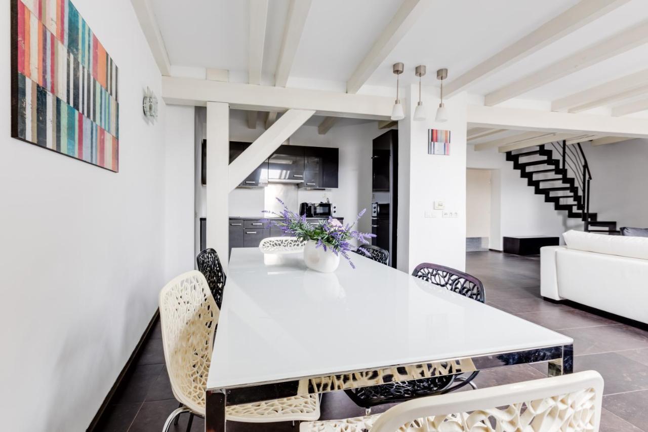 Lejlighed Spacious Stylish Attic In The Heart Of The Center - Karlovo *