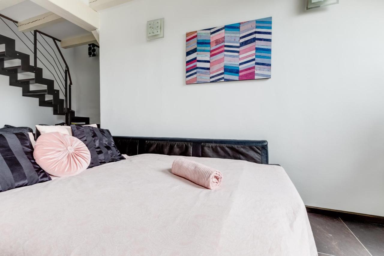 Spacious Stylish Attic In The Heart Of The Center - Karlovo Prag