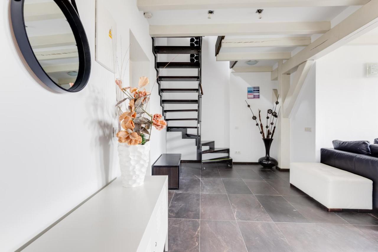 Spacious Stylish Attic In The Heart Of The Center - Karlovo Lejlighed