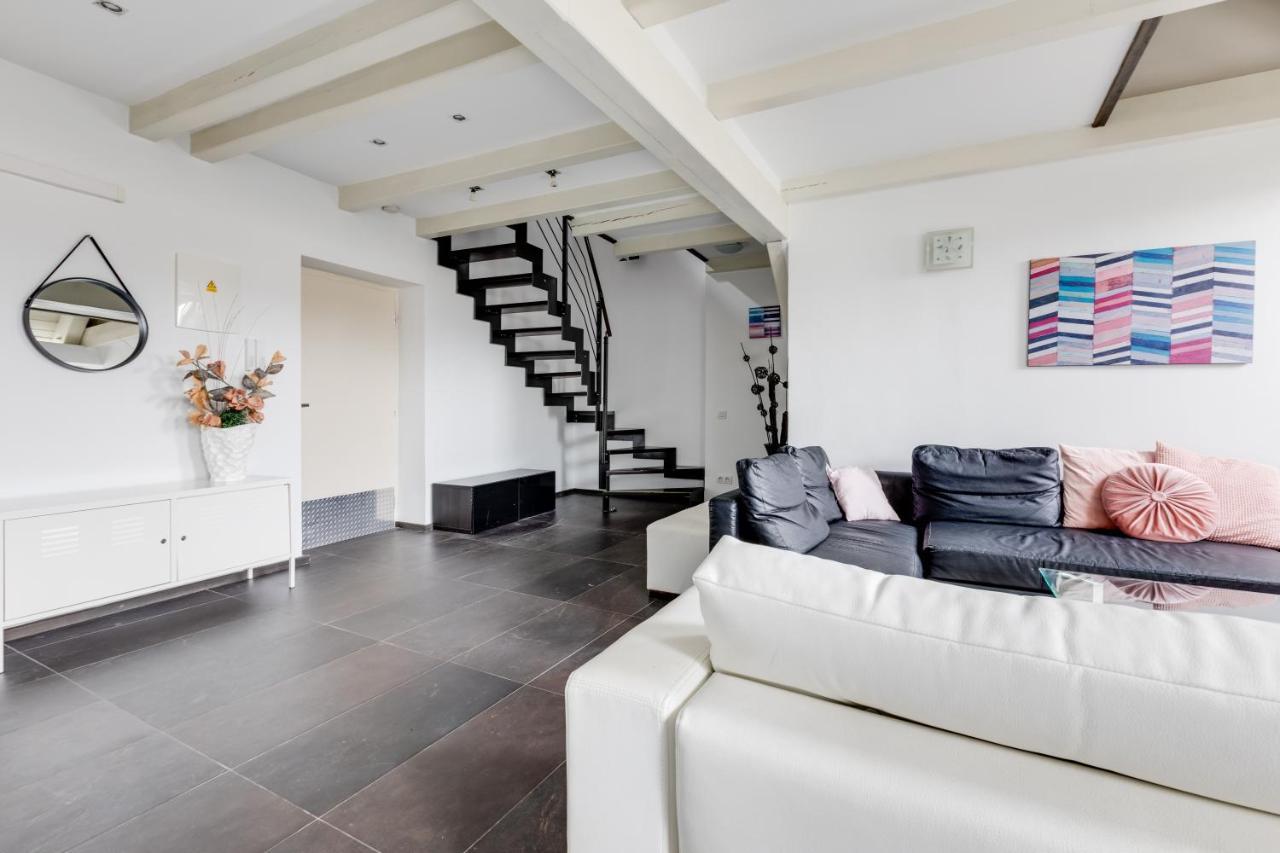 Lejlighed Spacious Stylish Attic In The Heart Of The Center - Karlovo *