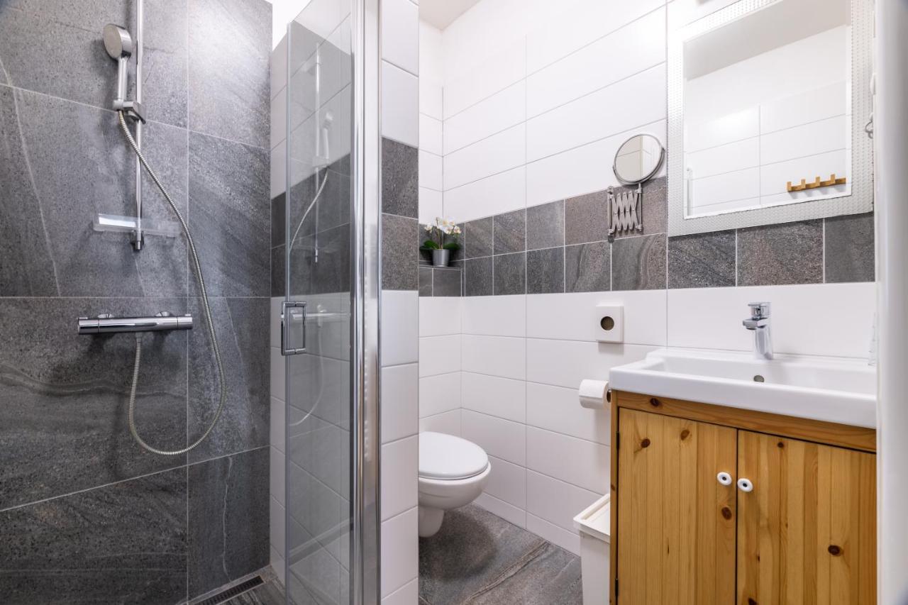 Rodos - Cafe Guest house Prague