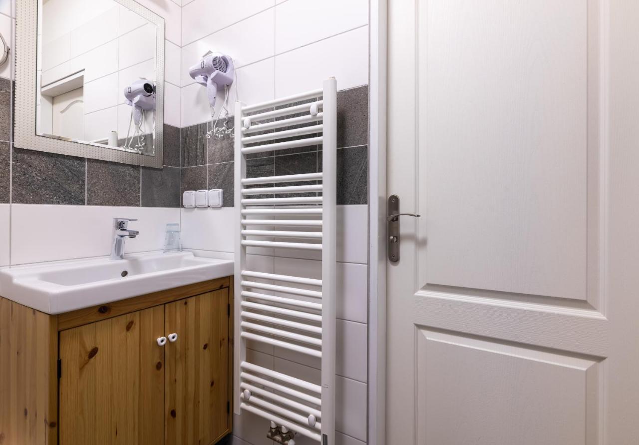 Guest house Rodos - Cafe 2*