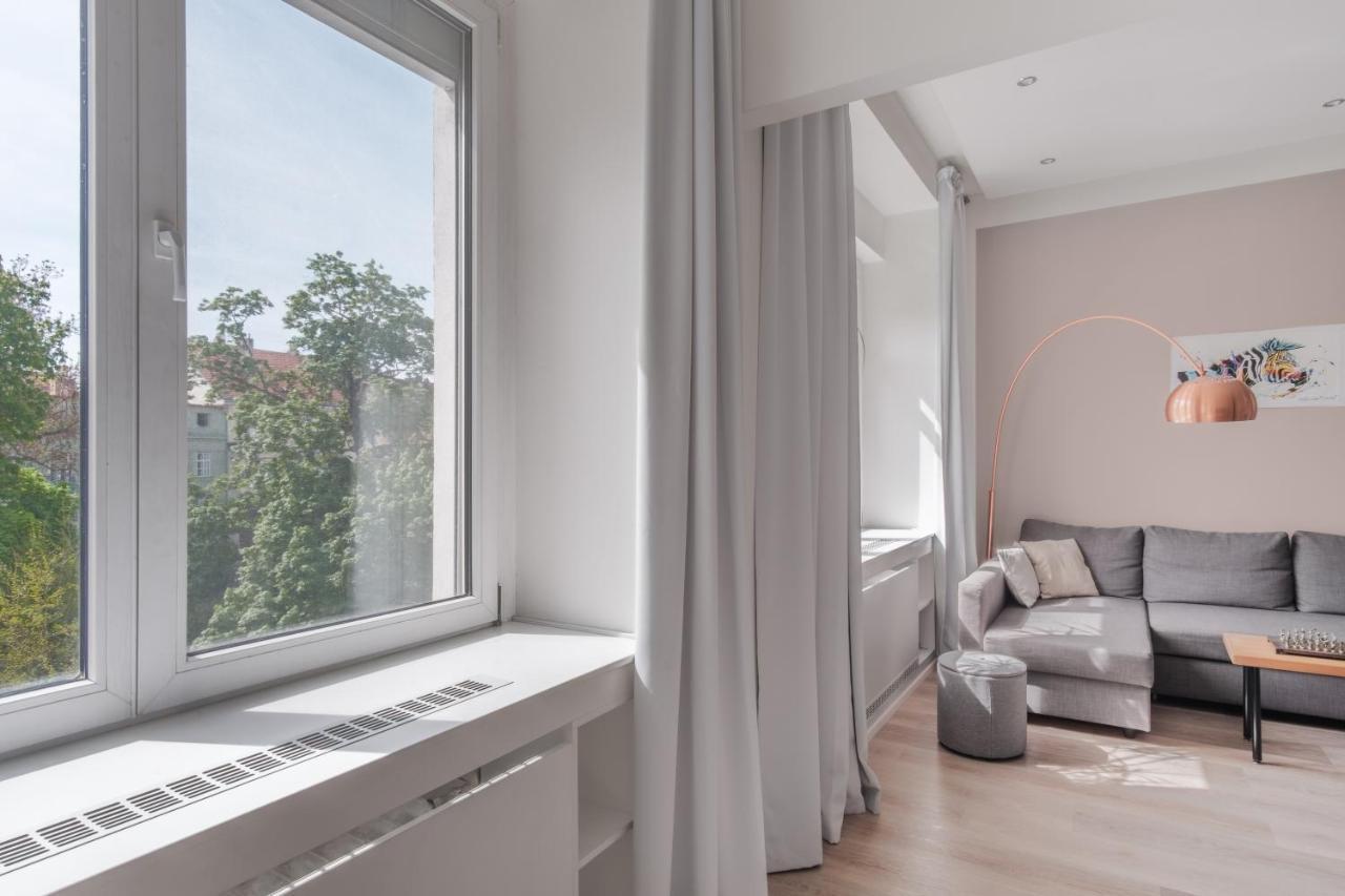 Apartment Days - Minimalist Flat - Trendy Karlin Prag