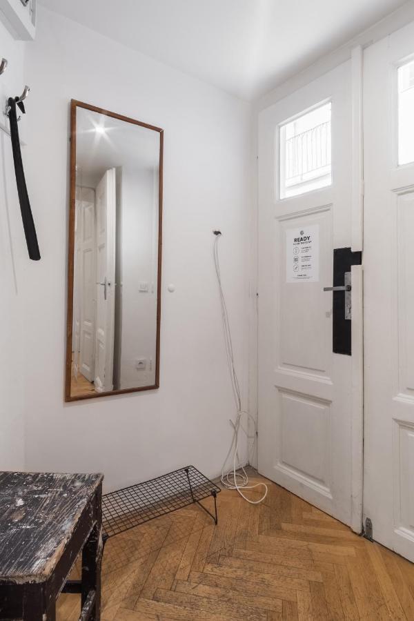 Days - Unique - Old Town Apartment